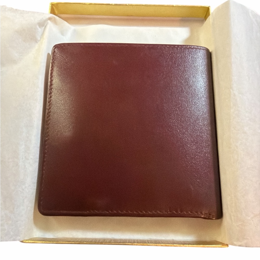 Vintage Must de Cartier Burgundy Calfskin Leather Bifold Wallet - Gold Hardware - Picture 2 of 3